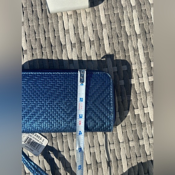Nouveau Leather Women’s Wallet Royal Blue NWT!​​​ - Picture 9 of 10